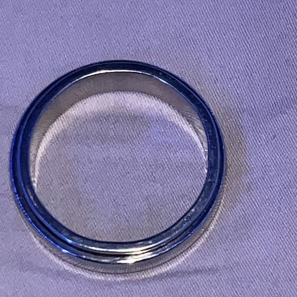 Cross ring - Picture 2 of 2